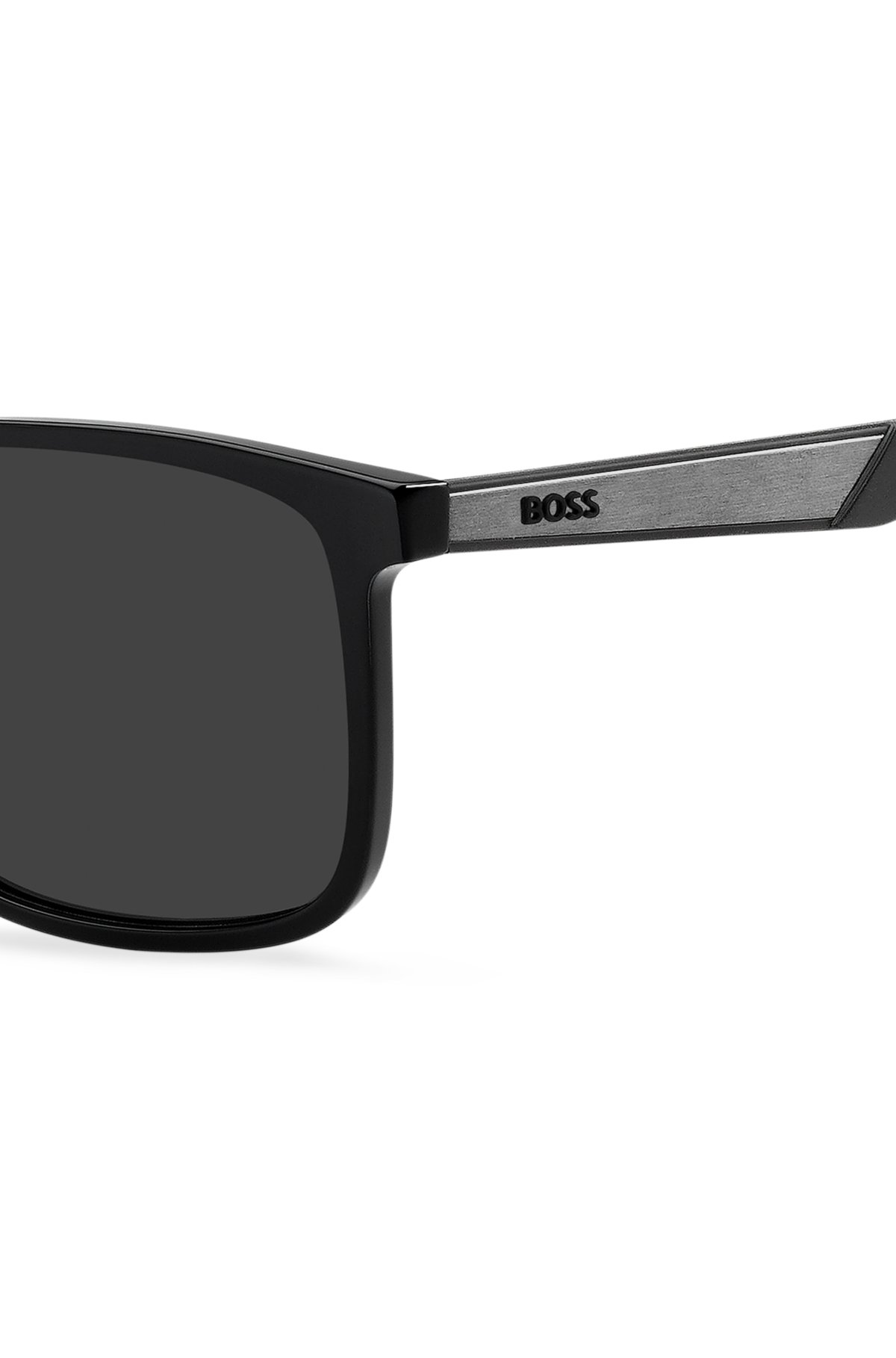 Black sunglasses with metallic temple inserts