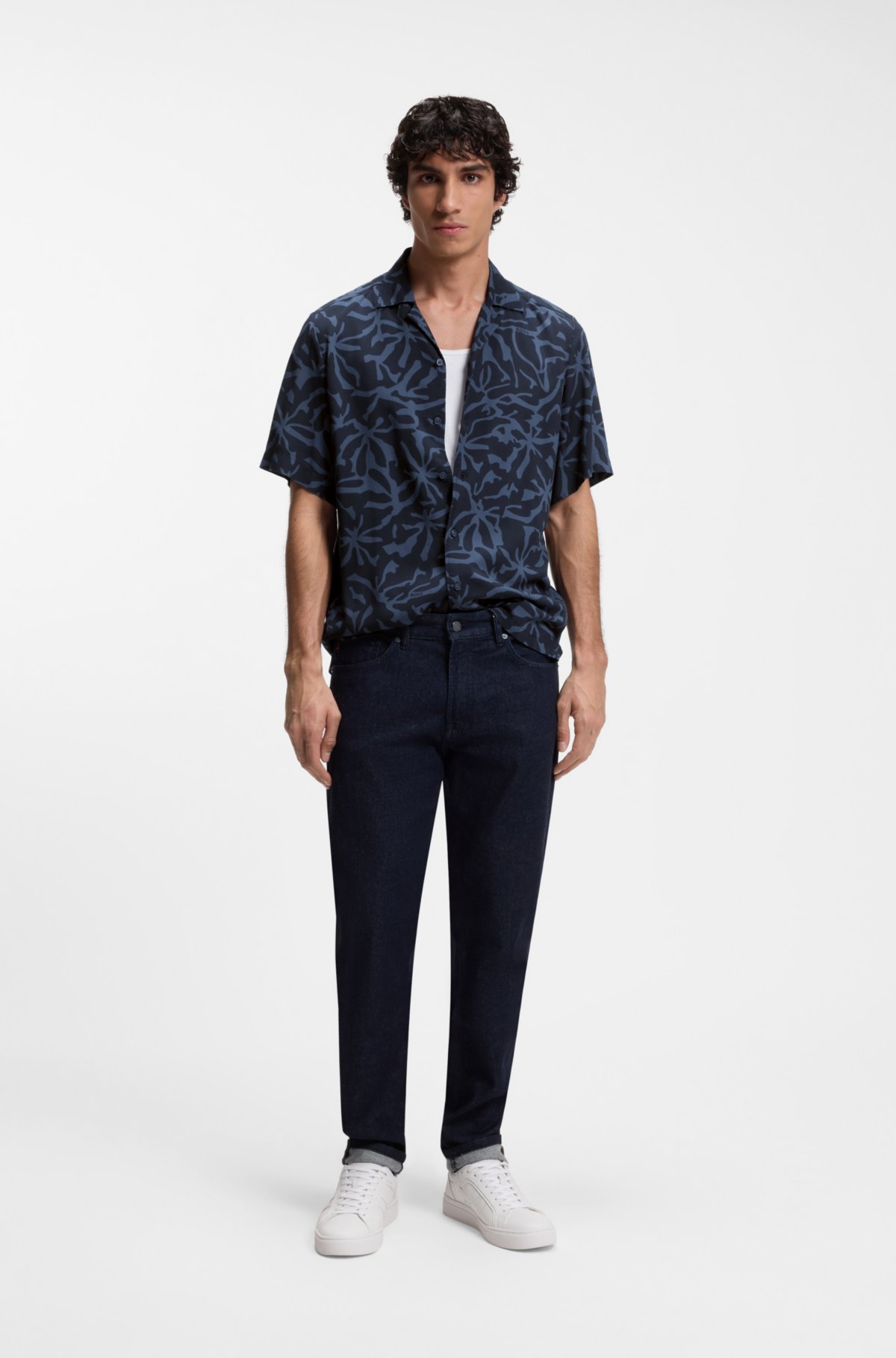 Regular-fit shirt with maxi print Regular-fit shirt with maxi print
