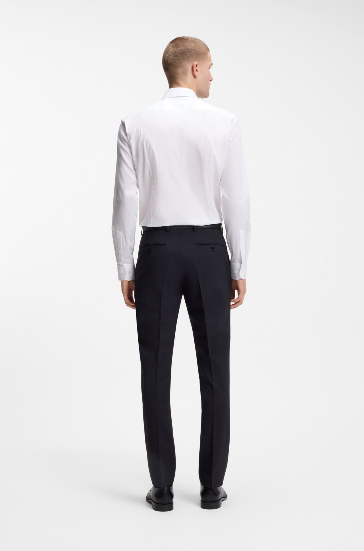 Easy-iron slim-fit shirt in cotton poplin