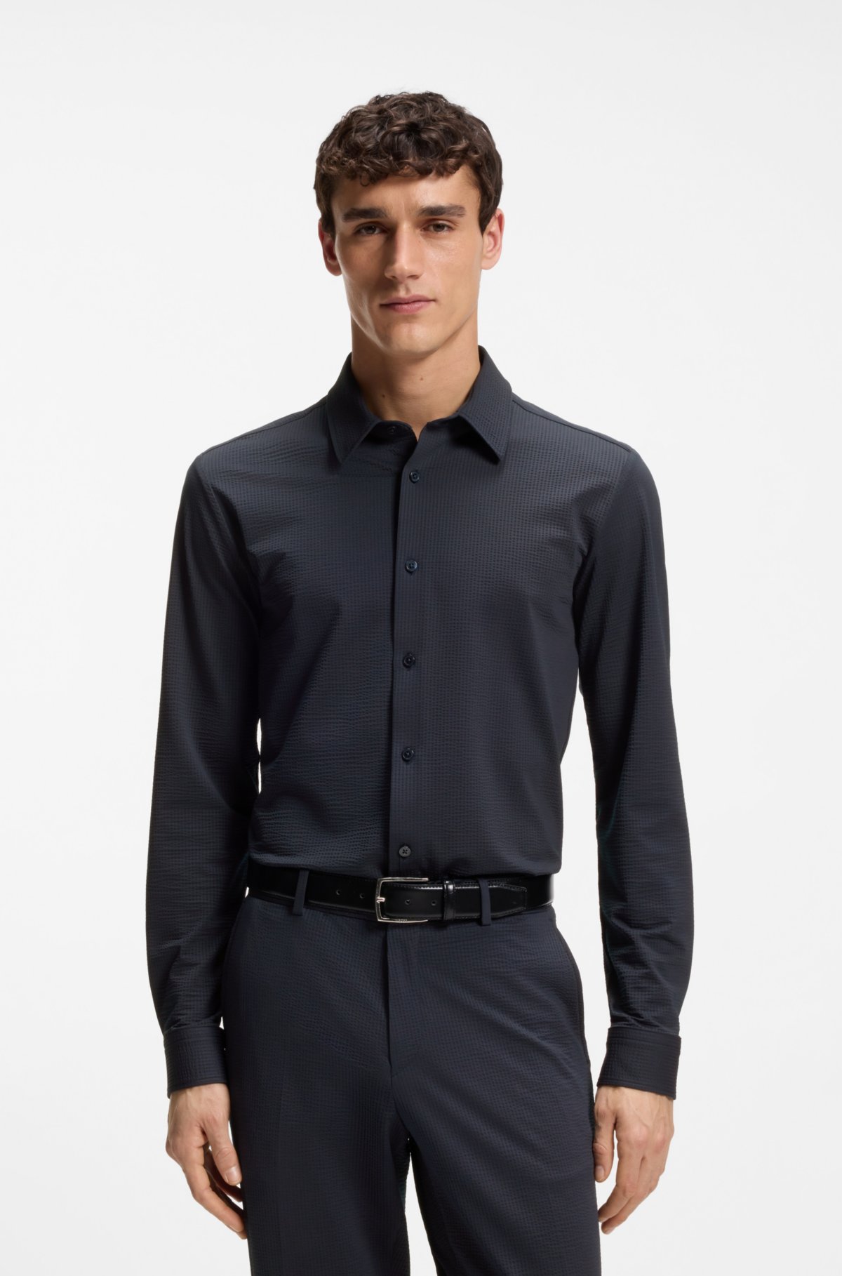 Slim-fit shirt in Italian performance-stretch seersucker