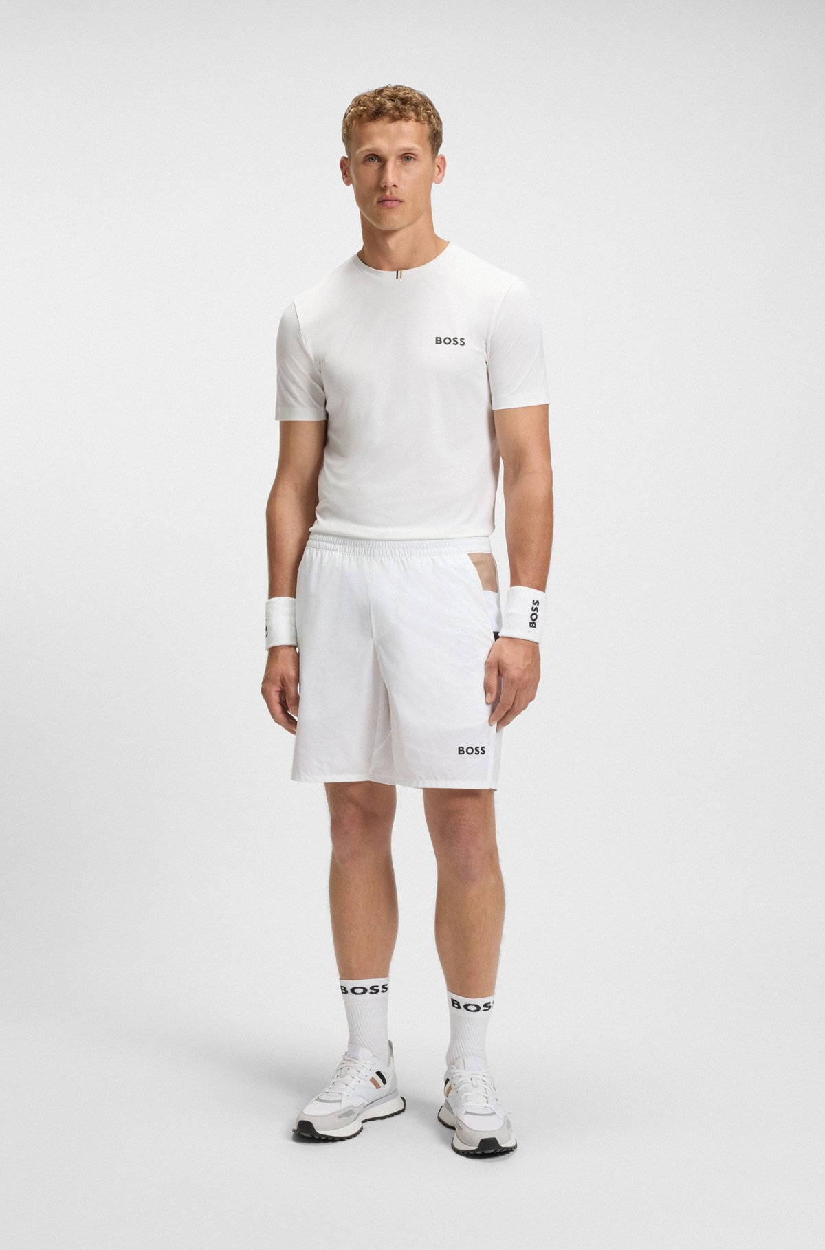 Active tennis shorts with moisture management