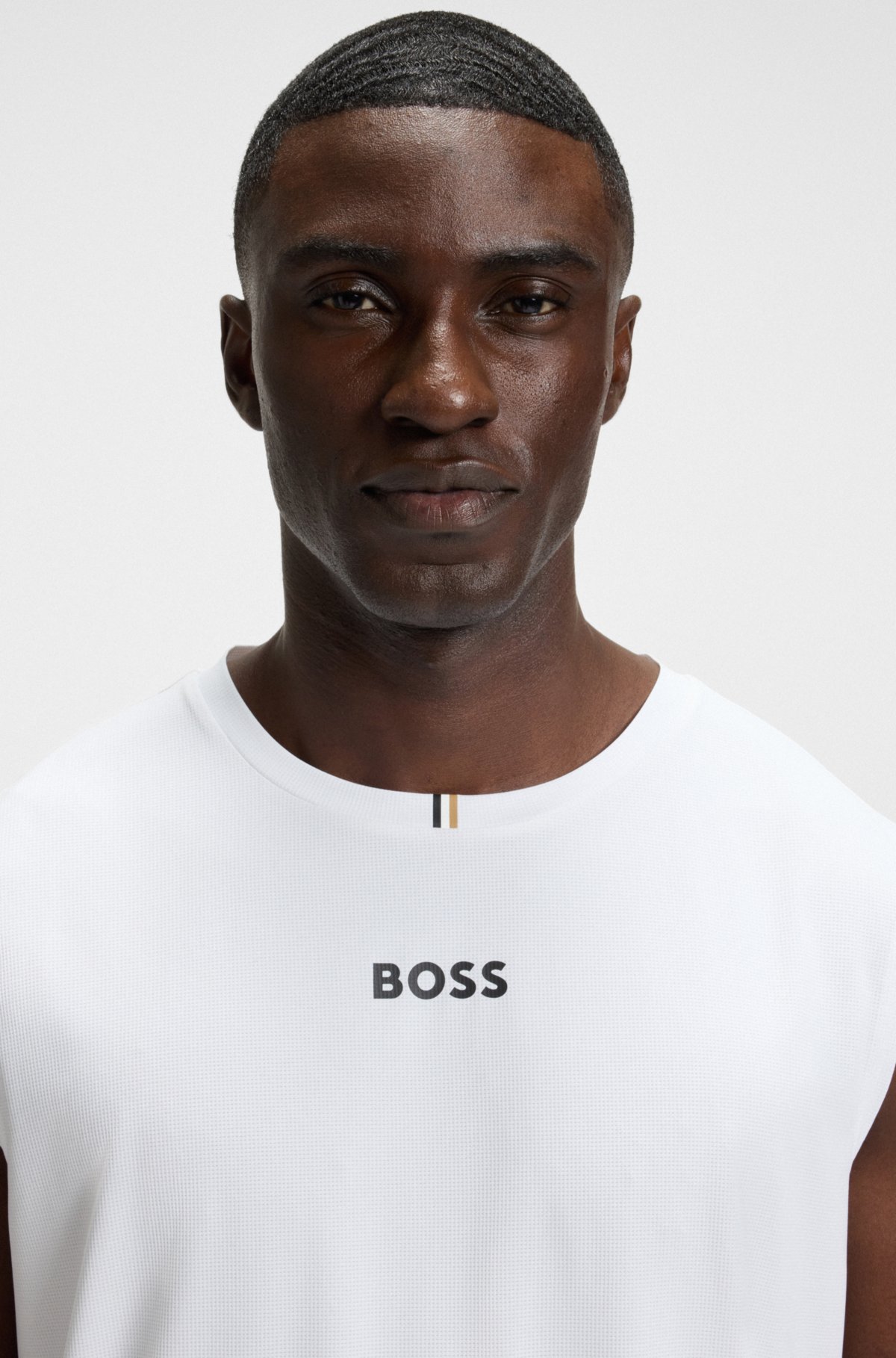 Active quick-dry tank top with contrast logo