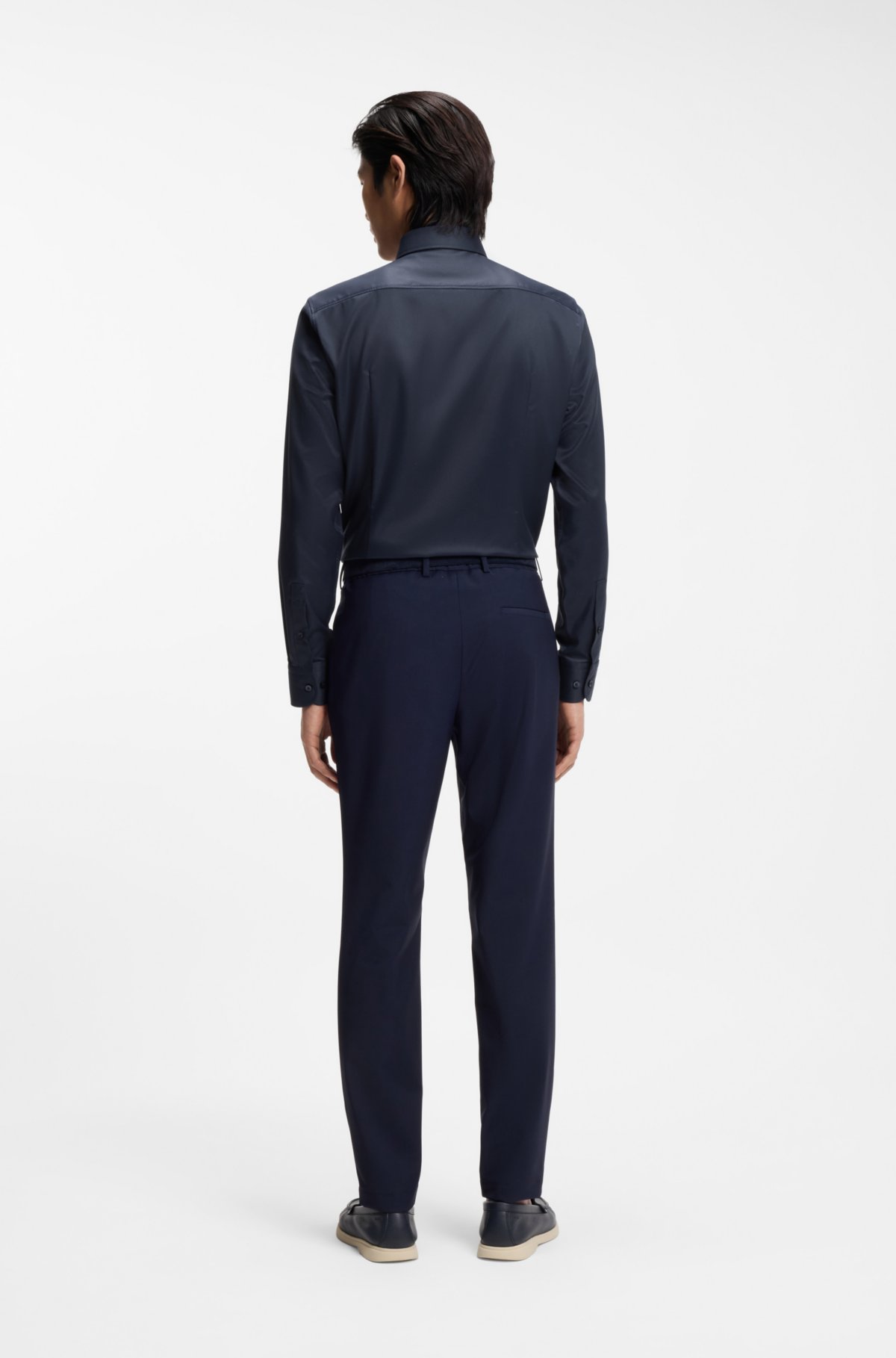 Slim-fit shirt in performance-stretch twill