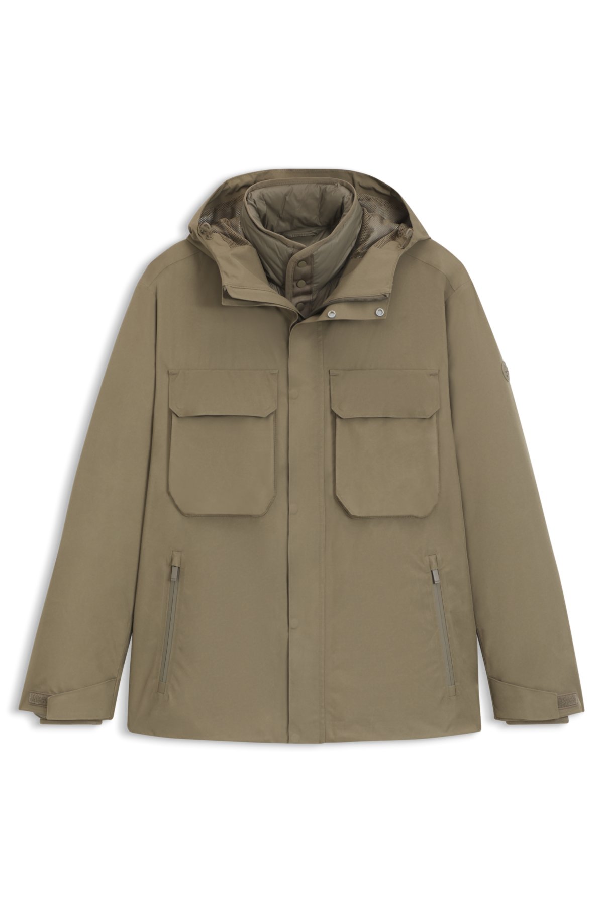 Water-repellent jacket with padded inner