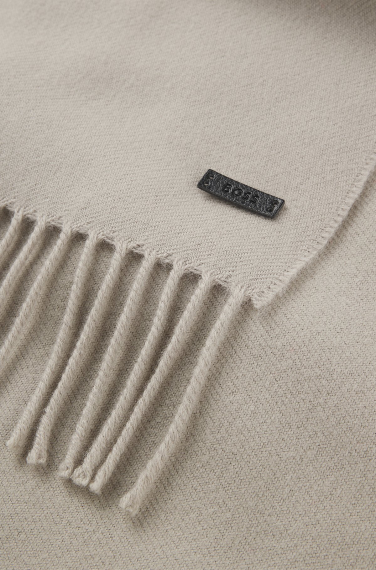 Wool scarf with faux-leather logo patch