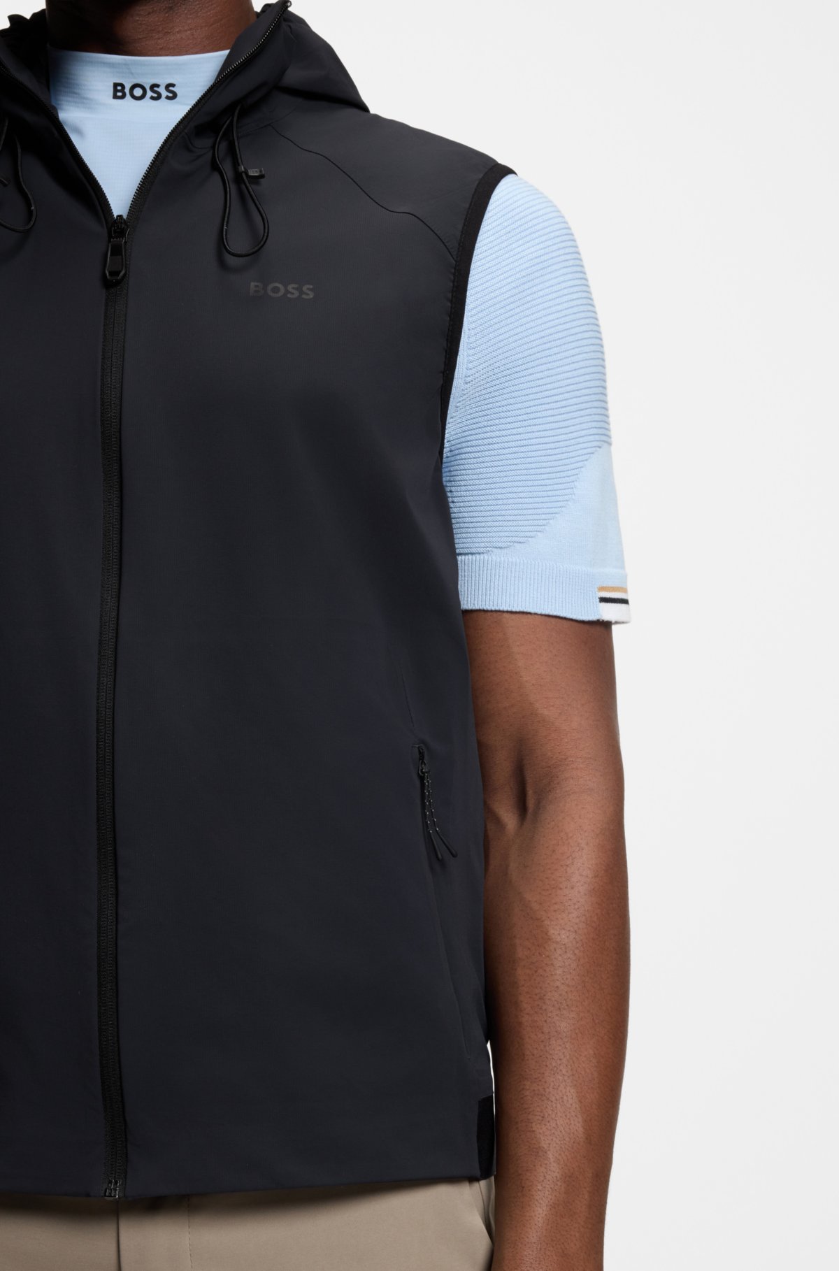 Water-repellent hooded gilet with micro-waffle structure