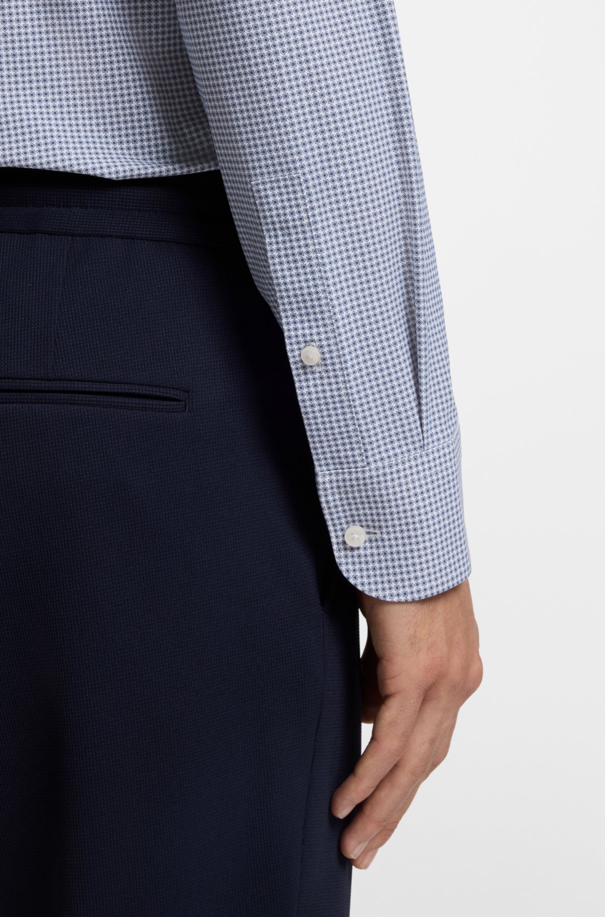 Printed slim-fit shirt in performance-stretch jersey