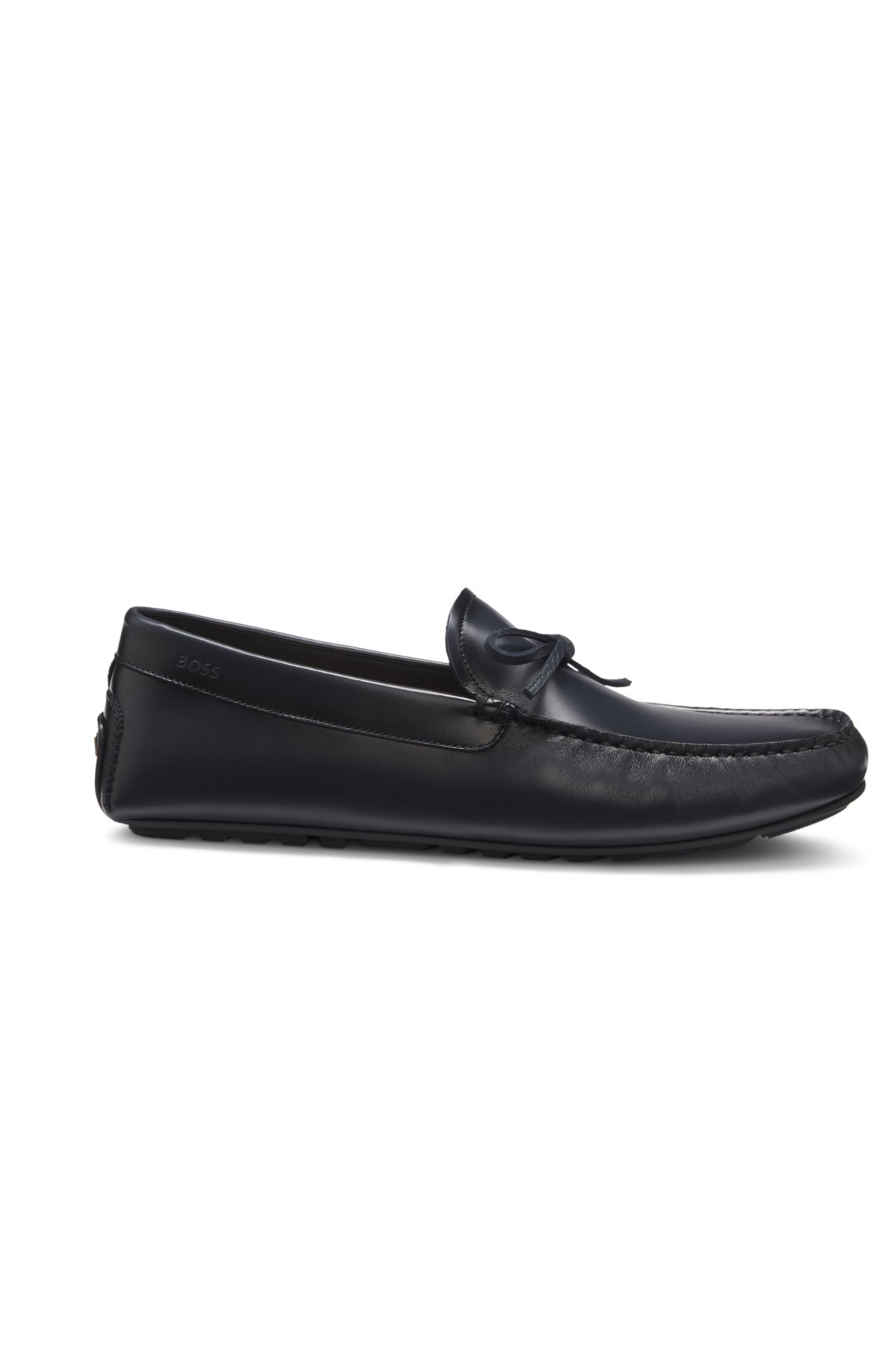 Bow-trim driver moccasins in leather