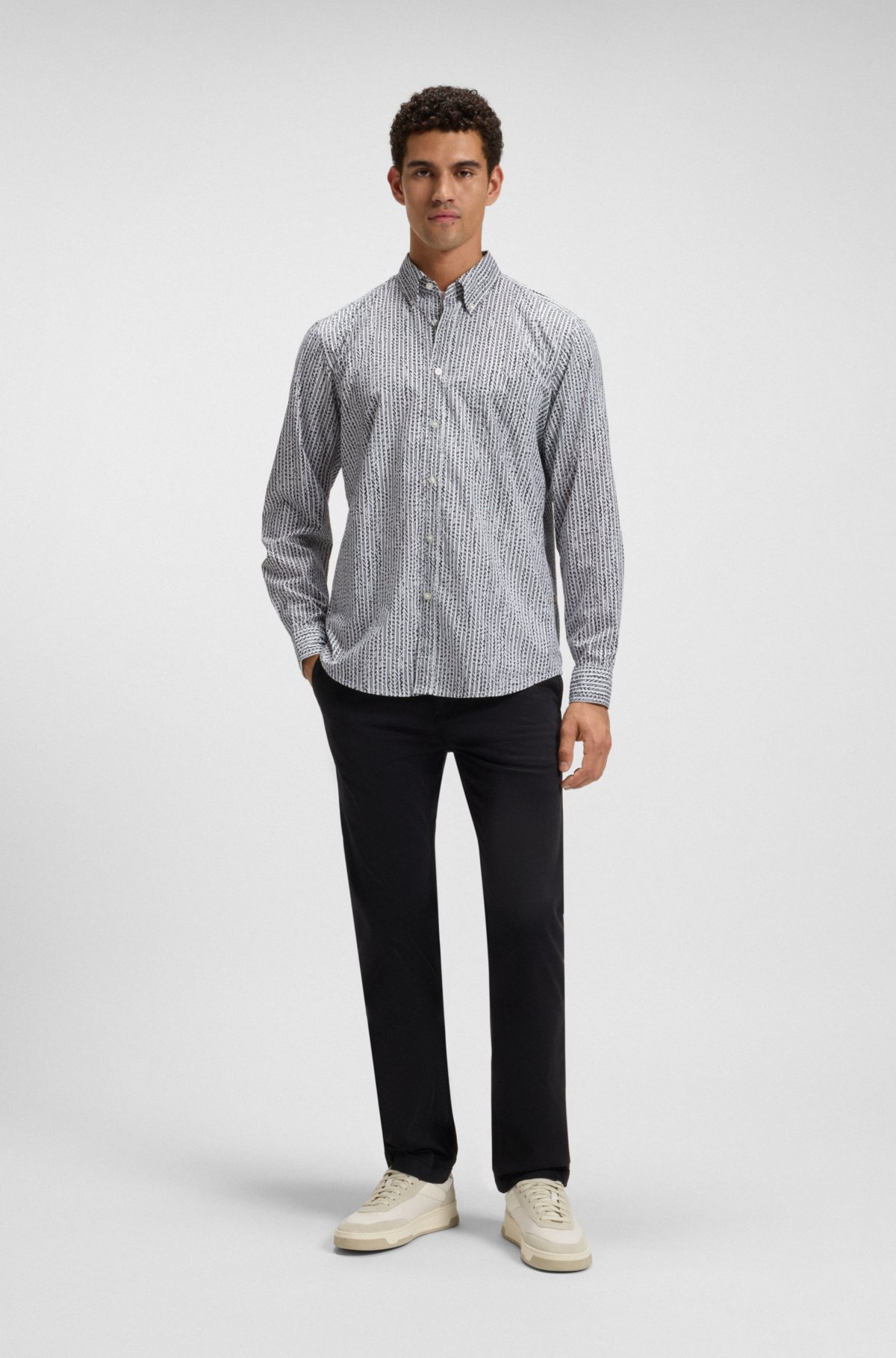 Printed regular-fit shirt in cotton poplin