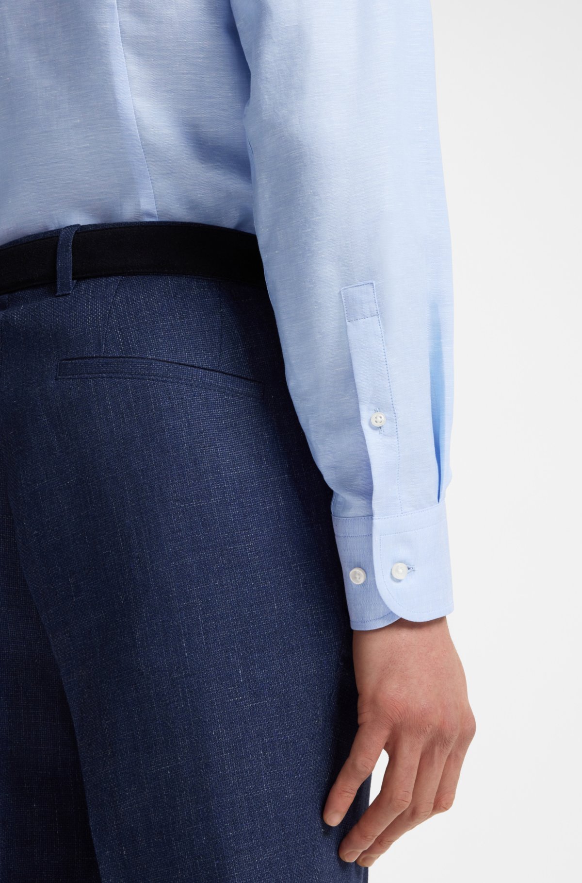 Slim-fit shirt in linen-blend twill