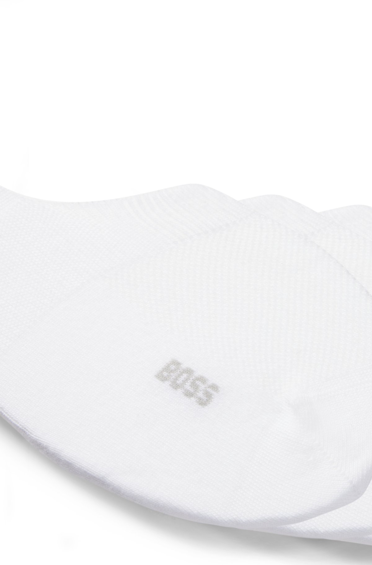 Three-pack of invisible socks in a cotton blend