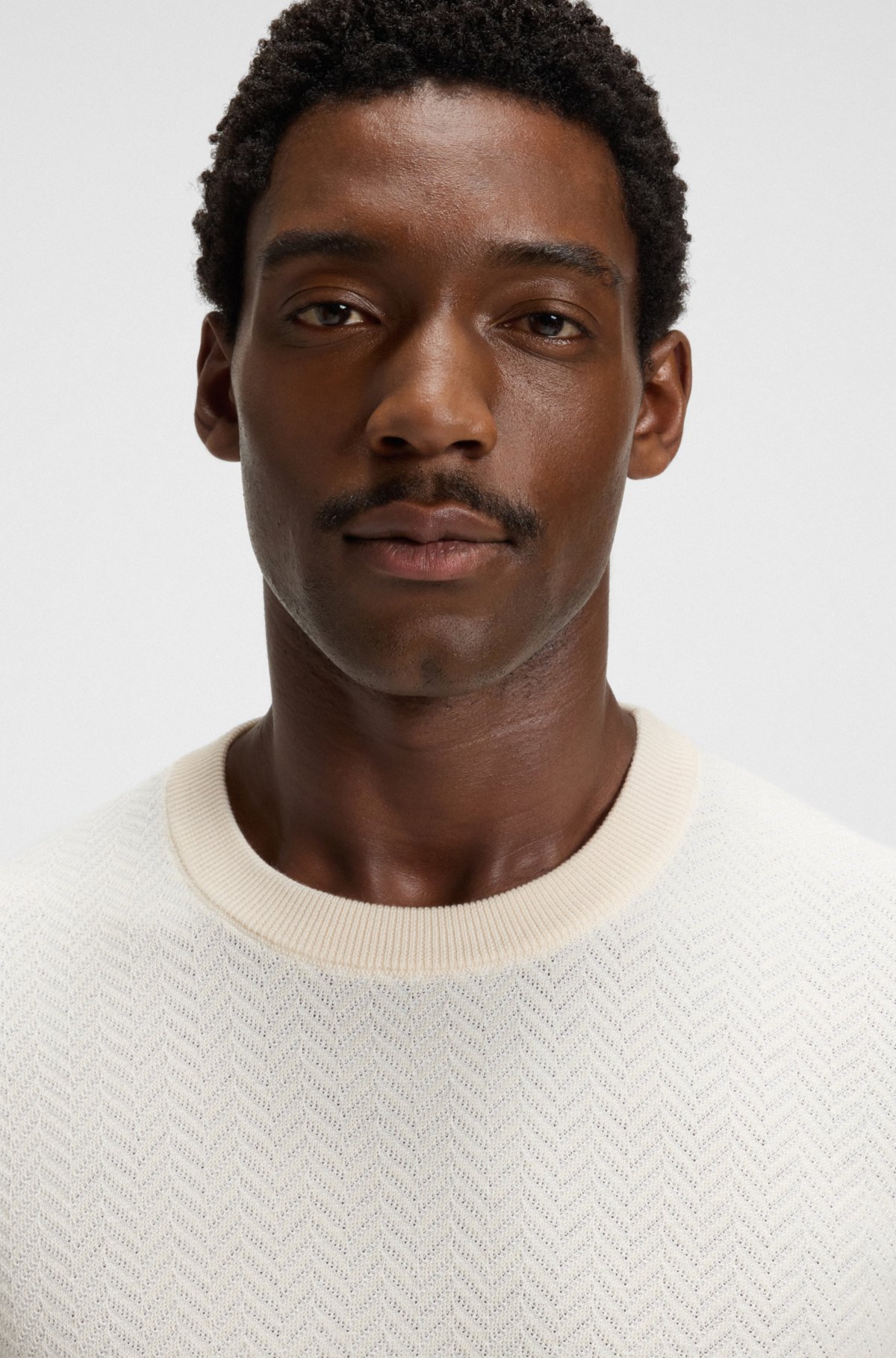 Herringbone-pattern sweater in wool and cotton