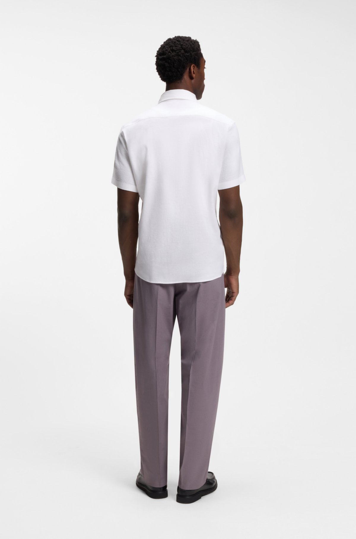 Slim-fit shirt in stretch linen