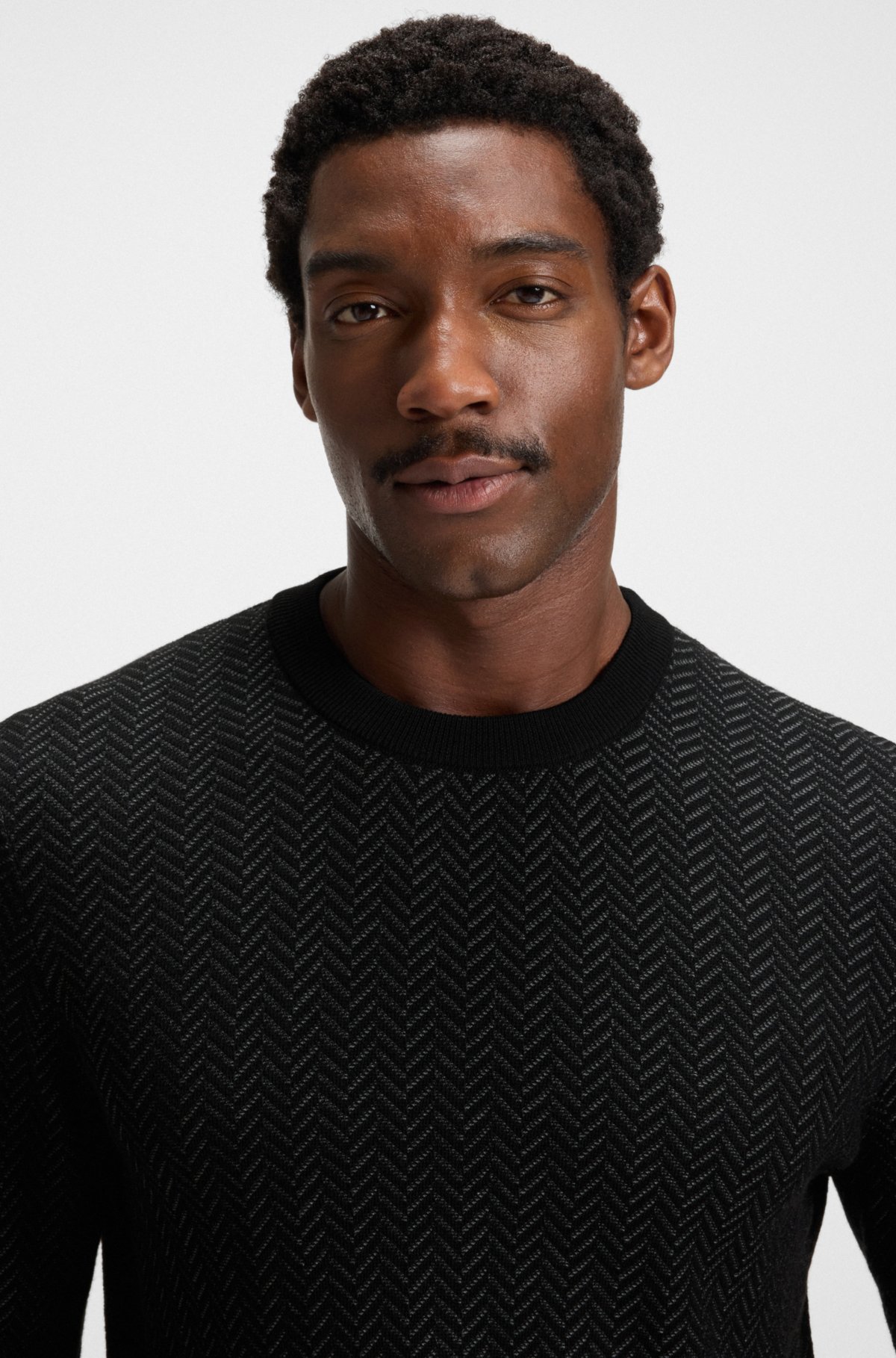 Herringbone-pattern sweater in wool and cotton